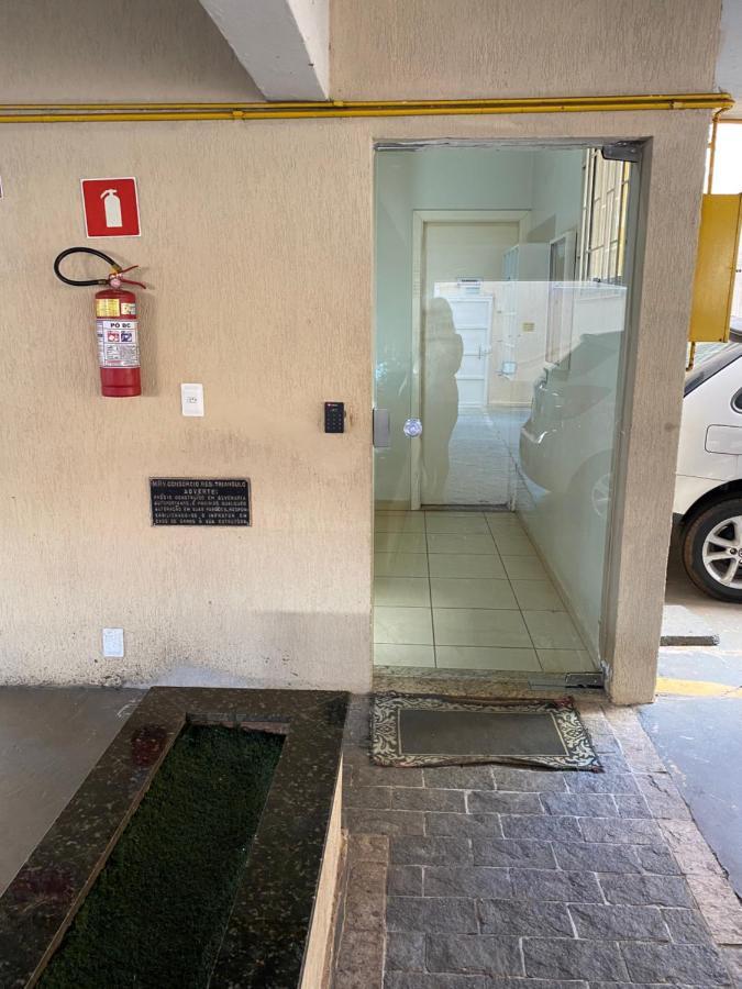 Otima Localizacao! Daire Uberlândia Dış mekan fotoğraf